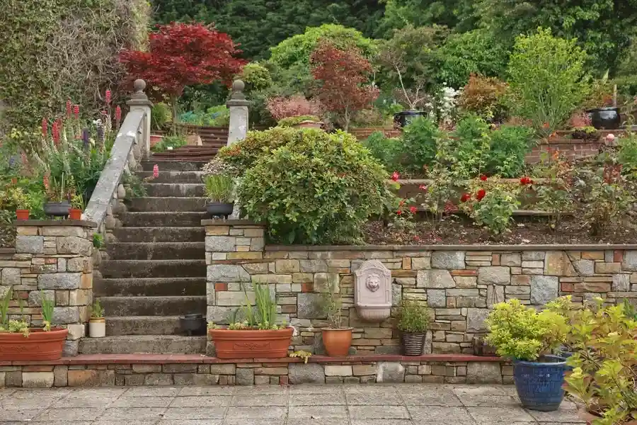 How Retaining Walls Prevent Erosion And Improve Drainage in Hinsdale, IL How Retaining Walls Prevent Erosion And Improve Drainage in Hinsdale, IL